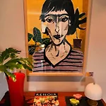 Three Little Birds Apartment *