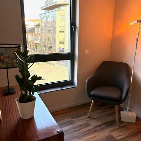 Three Little Birds 公寓 *