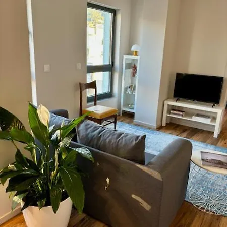 公寓 Three Little Birds