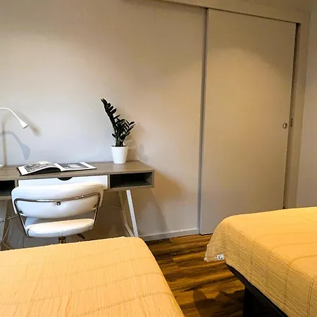 Three Little Birds 公寓