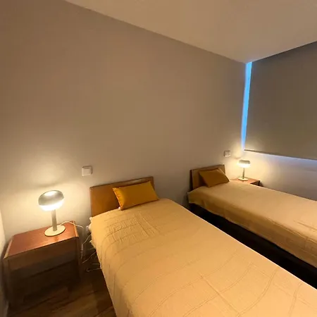 Three Little Birds 公寓 *