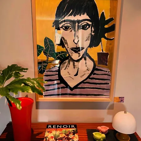 Three Little Birds 公寓 *