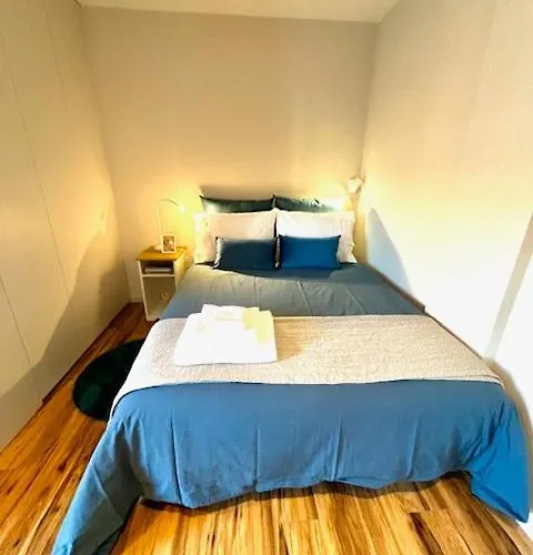 Three Little Birds * Guimarães